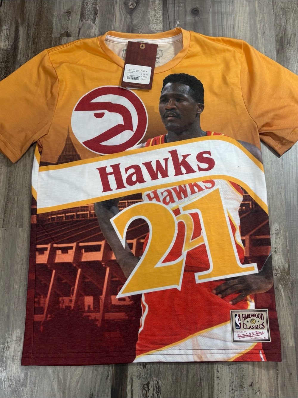 Mitchell & Ness Atlanta Hawks Dominique Wilkins City Pride Graphic Shirt Kids M